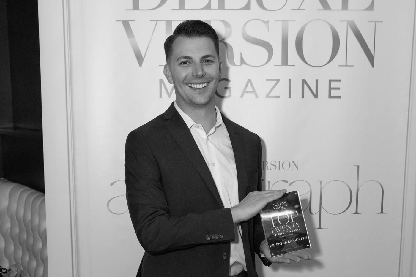 Dr. Peter Bonifatto at the Deluxe Version Magazine Top 20 Doctors event